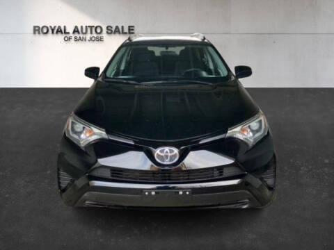 2016 Toyota RAV4 LE AWD photo