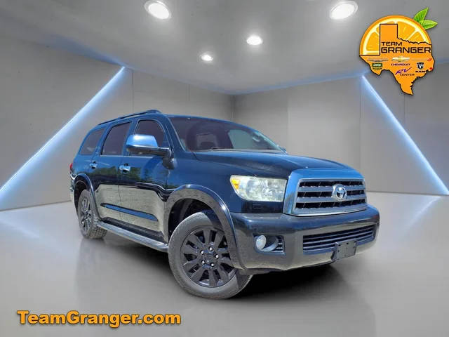2016 Toyota Sequoia Limited RWD photo