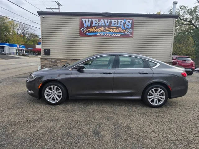 2016 Chrysler 200 Limited Platinum FWD photo