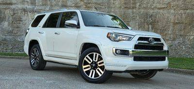 2016 Toyota 4Runner Limited 4WD photo