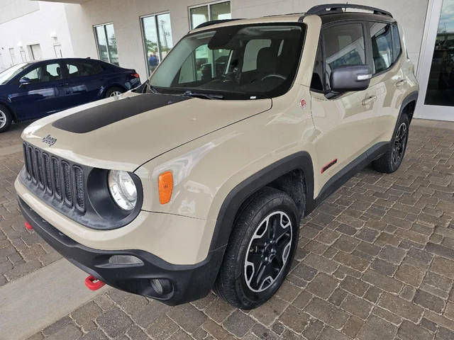 2016 Jeep Renegade Trailhawk 4WD photo