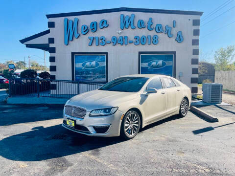 2017 Lincoln MKZ Premiere FWD photo