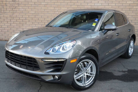 2015 Porsche Macan S AWD photo