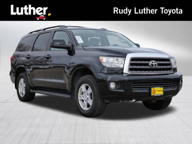 2015 Toyota Sequoia SR5 4WD photo