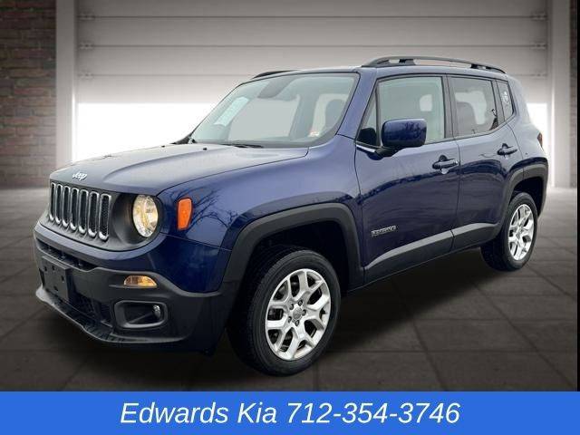 2016 Jeep Renegade Latitude 4WD photo