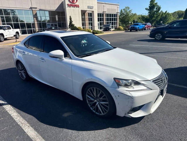 2016 Lexus IS AWD photo