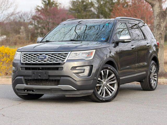 2017 Ford Explorer Platinum 4WD photo