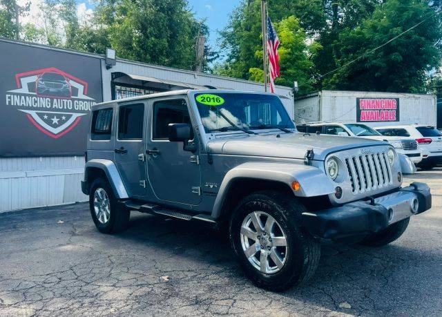 2016 Jeep Wrangler Unlimited Sahara 4WD photo