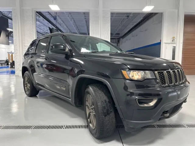 2016 Jeep Grand Cherokee 75th Anniversary 4WD photo