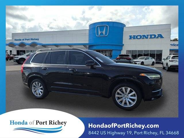 2016 Volvo XC90 T6 Momentum AWD photo