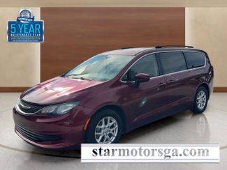 2017 Chrysler Pacifica Minivan Touring FWD photo