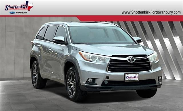 2016 Toyota Highlander XLE FWD photo