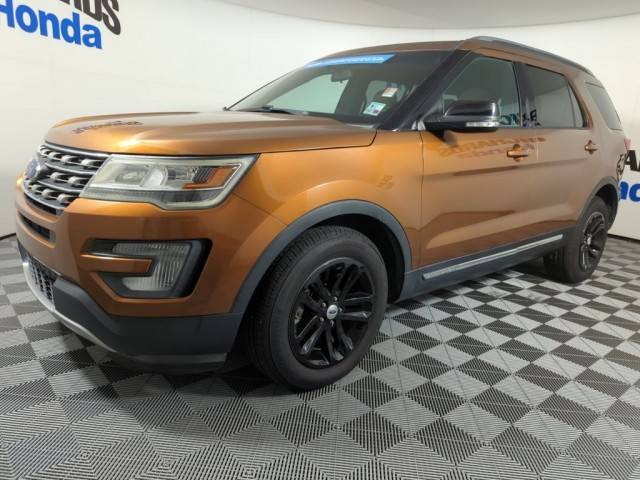 2017 Ford Explorer XLT FWD photo