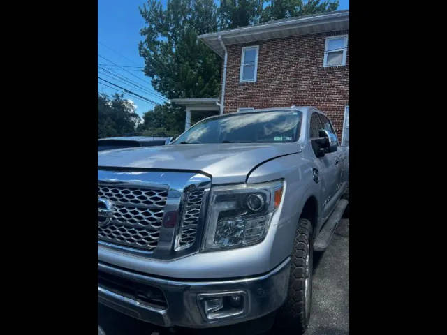 2016 Nissan Titan XD SL 4WD photo