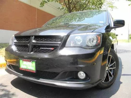 2016 Dodge Grand Caravan SXT Plus FWD photo