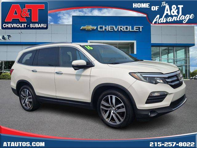 2016 Honda Pilot Touring AWD photo