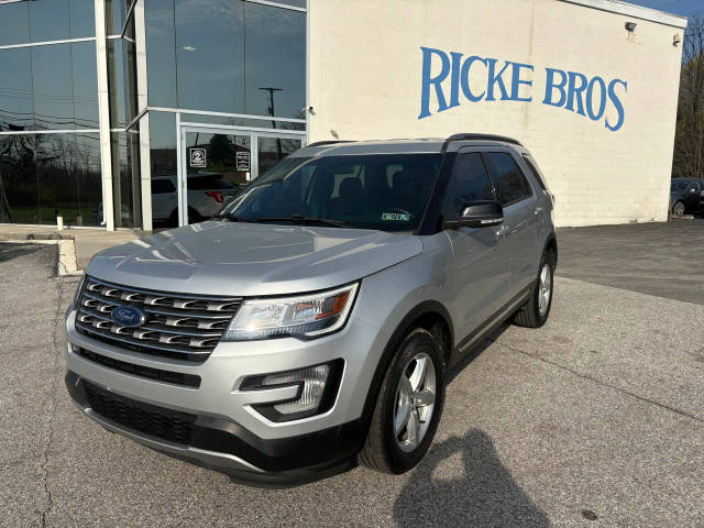 2017 Ford Explorer XLT 4WD photo