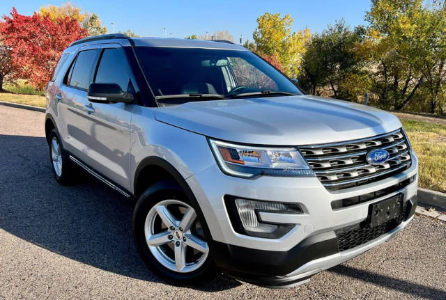 2016 Ford Explorer XLT 4WD photo