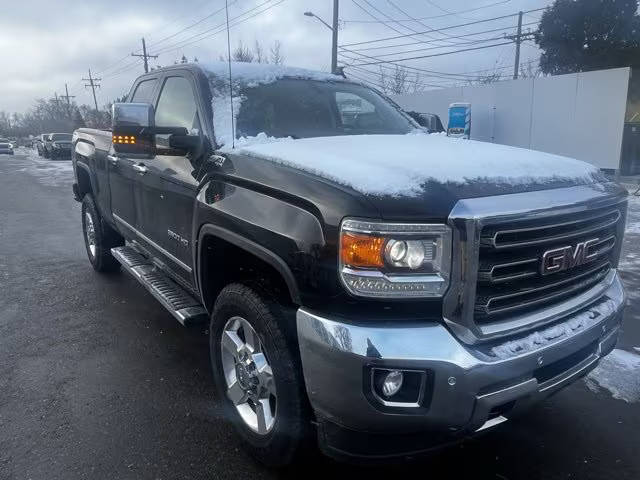 2016 GMC Sierra 2500HD SLT 4WD photo