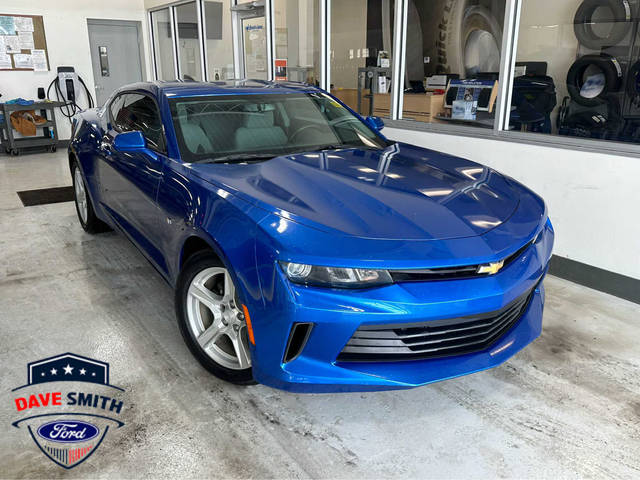 2016 Chevrolet Camaro 1LT RWD photo