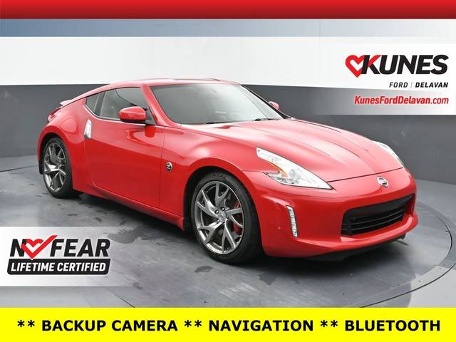 2016 Nissan 370Z Sport Tech RWD photo