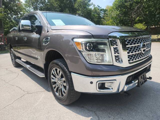2016 Nissan Titan XD SL RWD photo