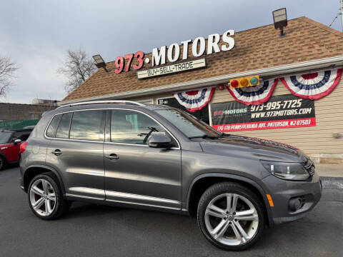 2016 Volkswagen Tiguan R-Line AWD photo