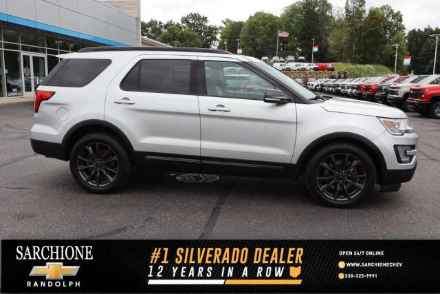 2017 Ford Explorer XLT 4WD photo