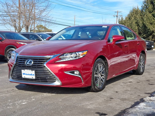 2016 Lexus ES  FWD photo