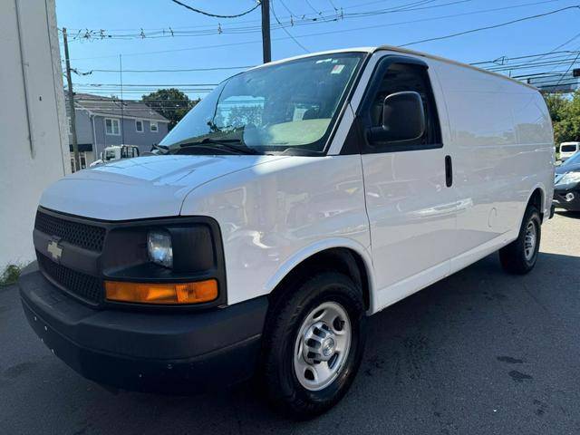 2016 Chevrolet Express Cargo  RWD photo