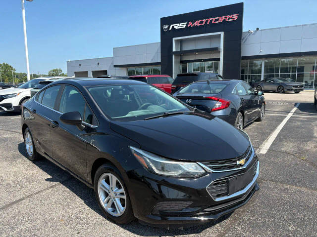2016 Chevrolet Cruze LT FWD photo