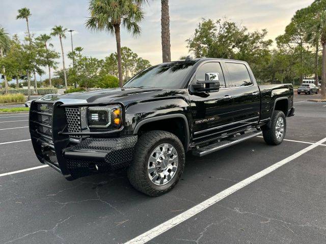 2016 GMC Sierra 2500HD Denali 4WD photo