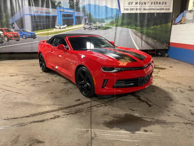 2016 Chevrolet Camaro 1LT RWD photo