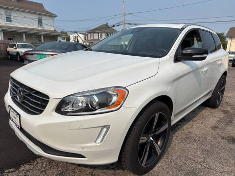 2017 Volvo XC60 Dynamic AWD photo