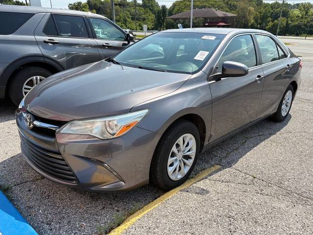 2016 Toyota Camry LE FWD photo
