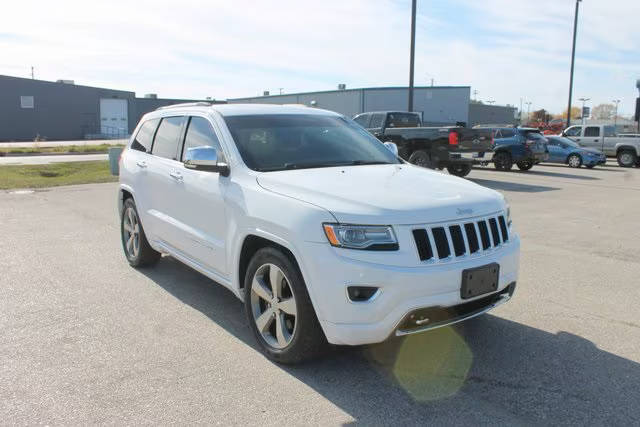 2016 Jeep Grand Cherokee Overland 4WD photo