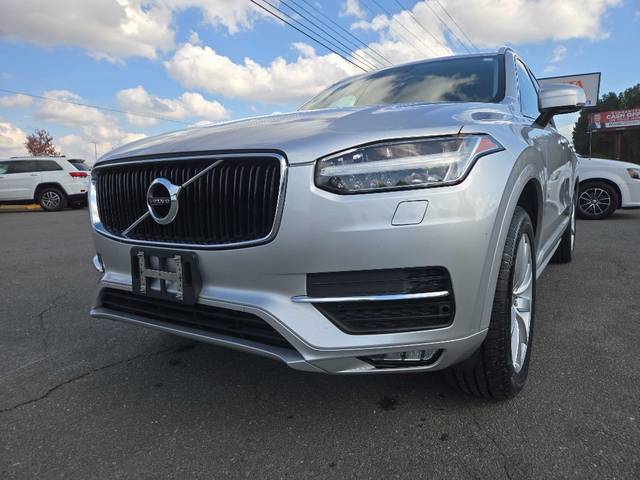 2016 Volvo XC90 T6 Momentum AWD photo