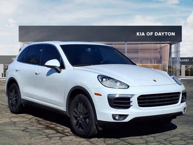 2016 Porsche Cayenne  AWD photo