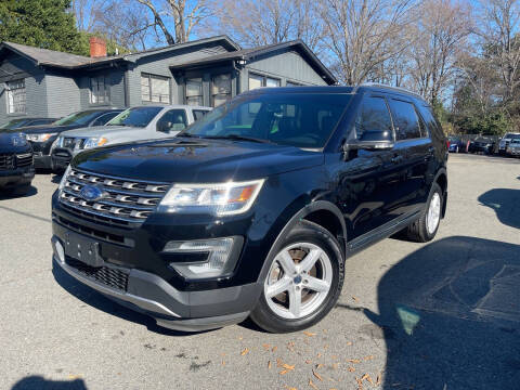 2017 Ford Explorer XLT 4WD photo