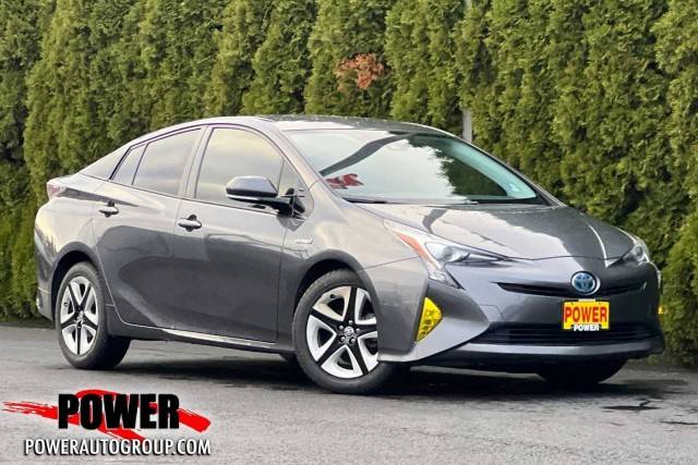 2016 Toyota Prius Four FWD photo