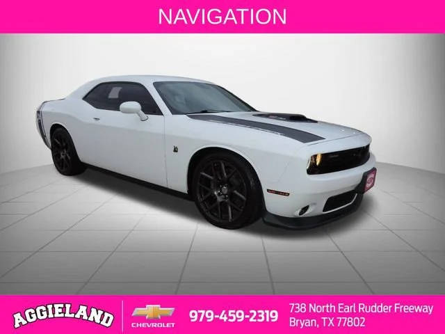 2016 Dodge Challenger 392 Hemi Scat Pack Shaker RWD photo