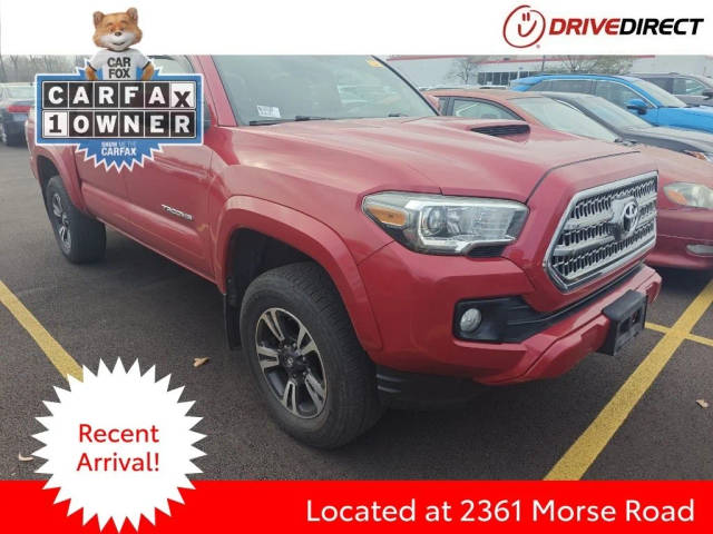 2016 Toyota Tacoma TRD Sport 4WD photo