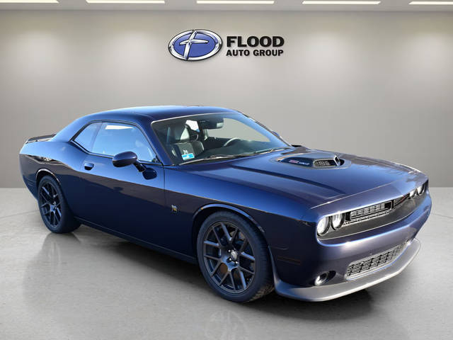 2016 Dodge Challenger 392 Hemi Scat Pack Shaker RWD photo