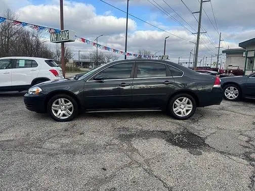 2016 Chevrolet Impala LT FWD photo