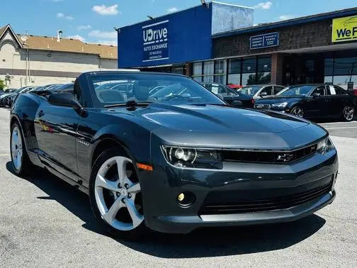 2015 Chevrolet Camaro LT RWD photo