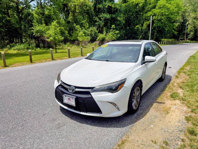 2017 Toyota Camry SE FWD photo