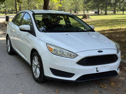 2016 Ford Focus SE FWD photo