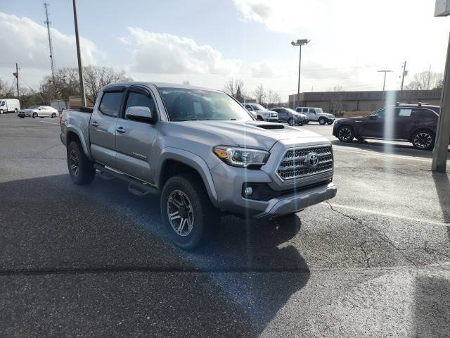 2016 Toyota Tacoma TRD Sport 4WD photo