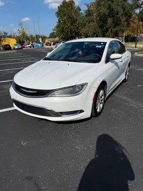 2015 Chrysler 200 Limited FWD photo
