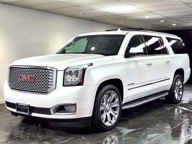2016 GMC Yukon XL Denali 4WD photo